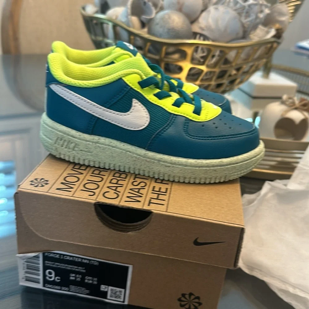 Nike Kids Teal and Neon Yellow White Swoosh Sneakers
